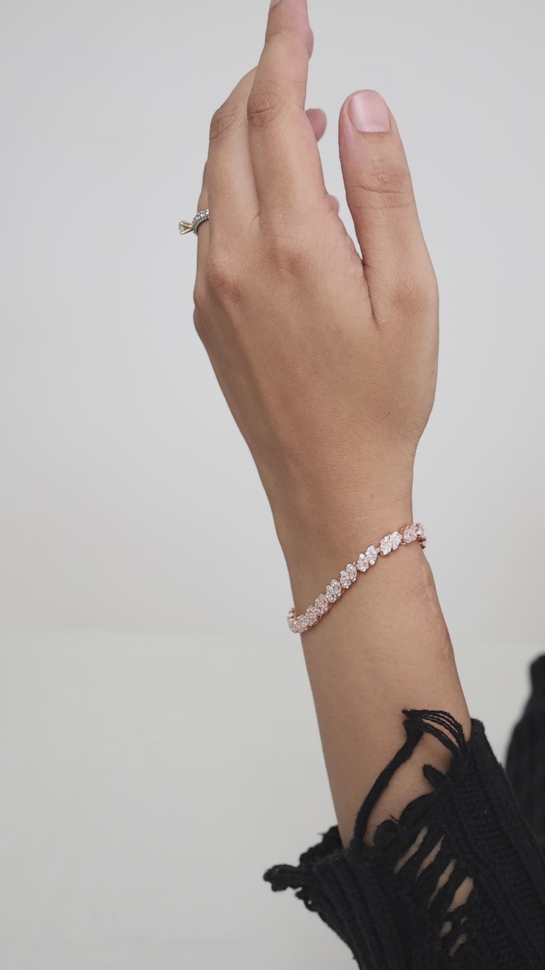 Rosegold Zircon Leafy Tennis Bracelet