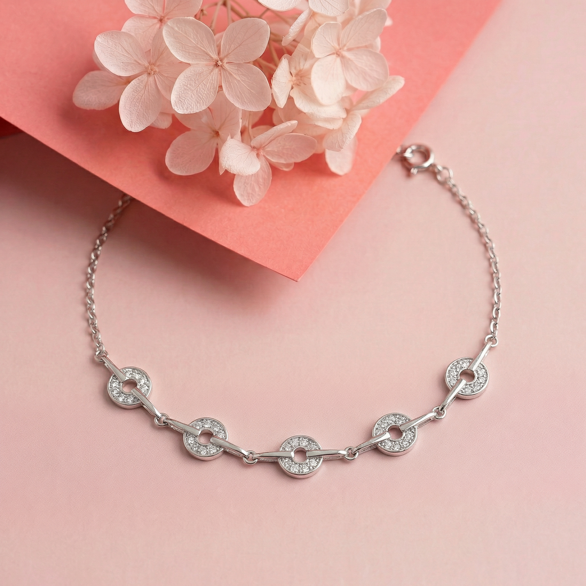 Silver Sparkling Circle Bracelet