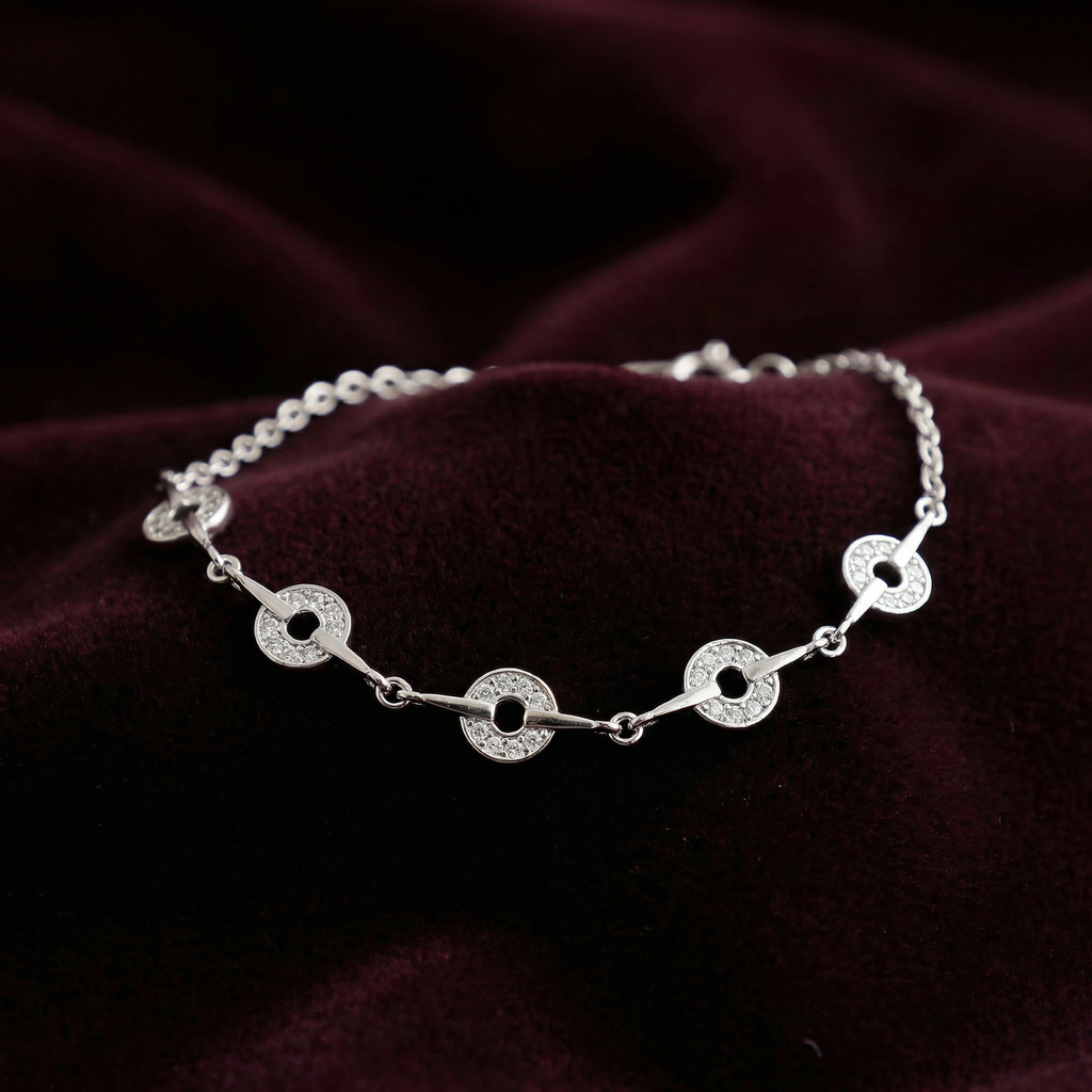 Silver Sparkling Circle Bracelet