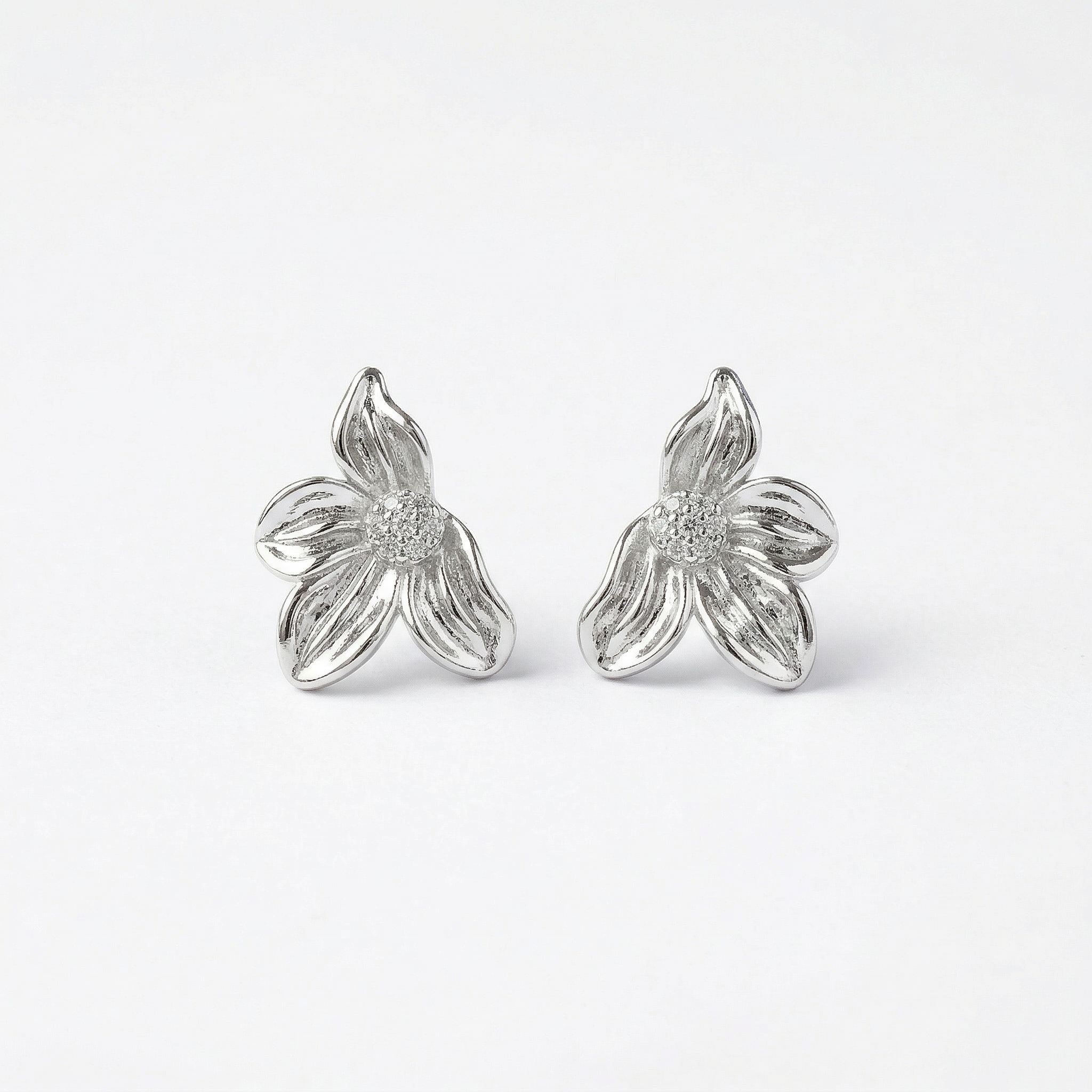 Silver italian flower earrings